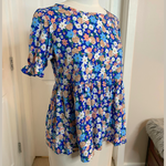 Load image into Gallery viewer, Blue Floral Peplum Top
