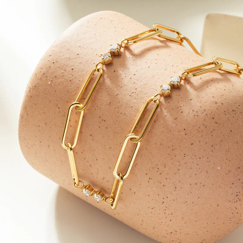 Paper Clip Chain with Zirconia & Pearl