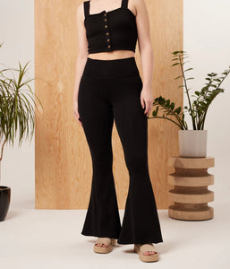 Estelle Pant