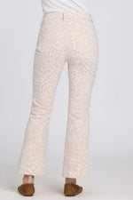 Load image into Gallery viewer, Billie Mini Bootcut Ankle Jeans
