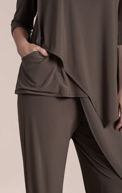 Suitable Secret Pocket Top