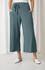 Load image into Gallery viewer, Wide Leg Trouser Crop
